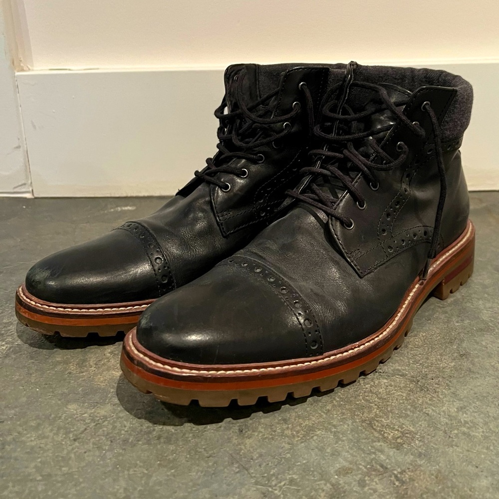 Johnston & Murphy Cap Toe Boot - size 8